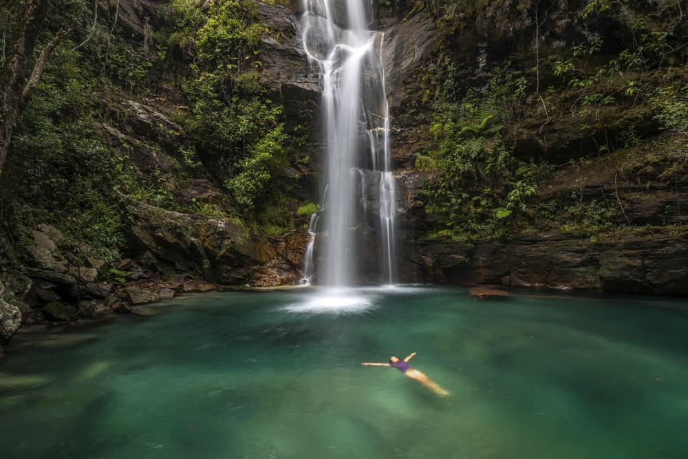 sonhar com banho de cachoeira