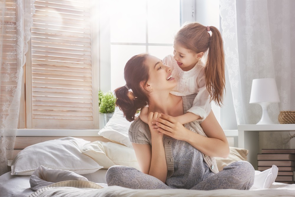 sonhar com abraço de filha